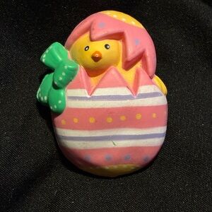 Vintage Baby Chick Easter Egg Plastic Pinback Holiday Brooch